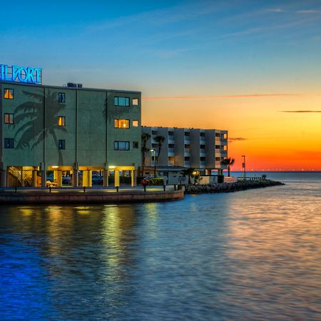 Sailport Waterfront Suites Tampa Bagian luar foto