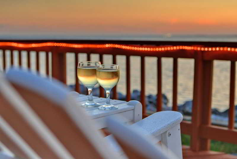 Sailport Waterfront Suites Tampa Bagian luar foto